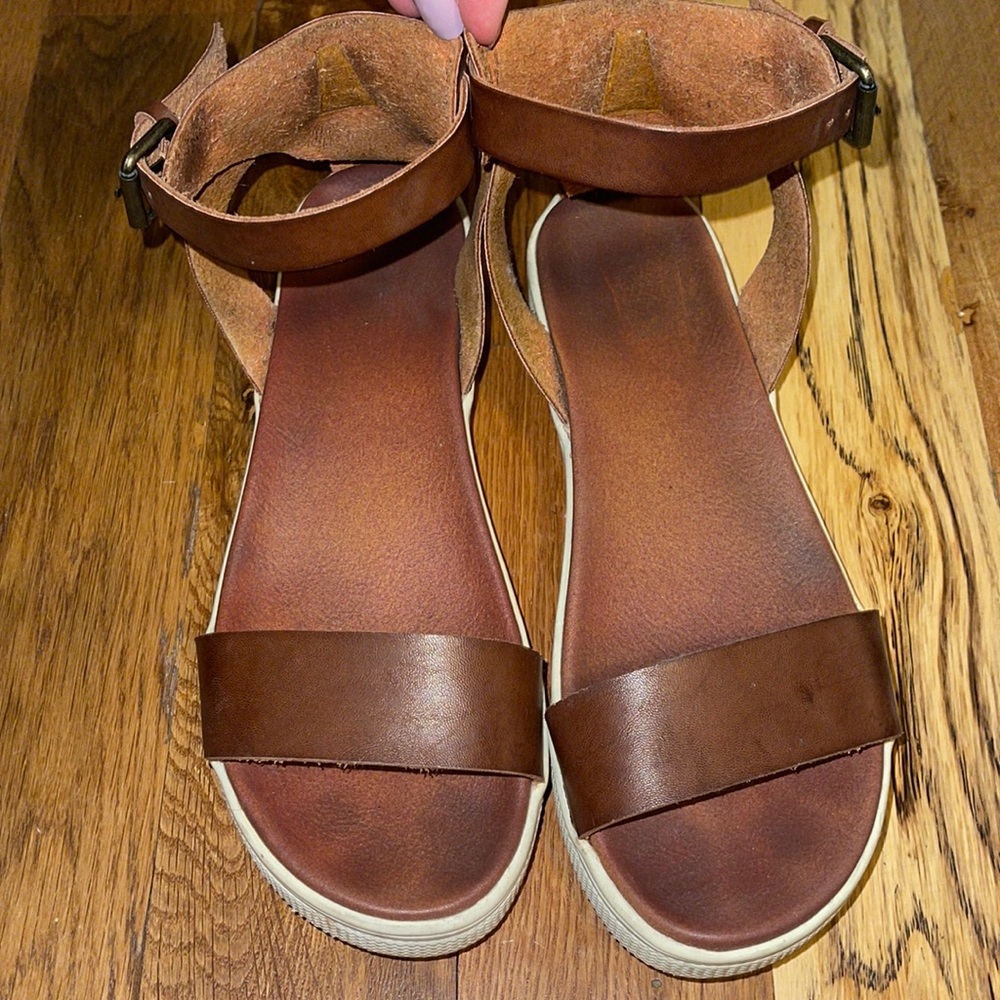 MIA Ellen Platform Sandal - Brown - Size 7